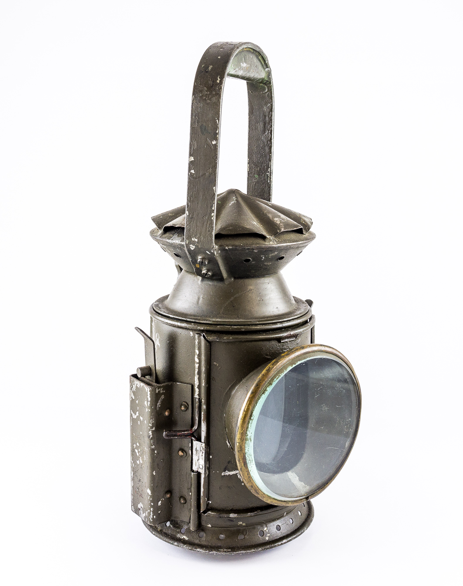 Железнодорожный сигнально-осветительный масляный фонарь, экспонат №208
