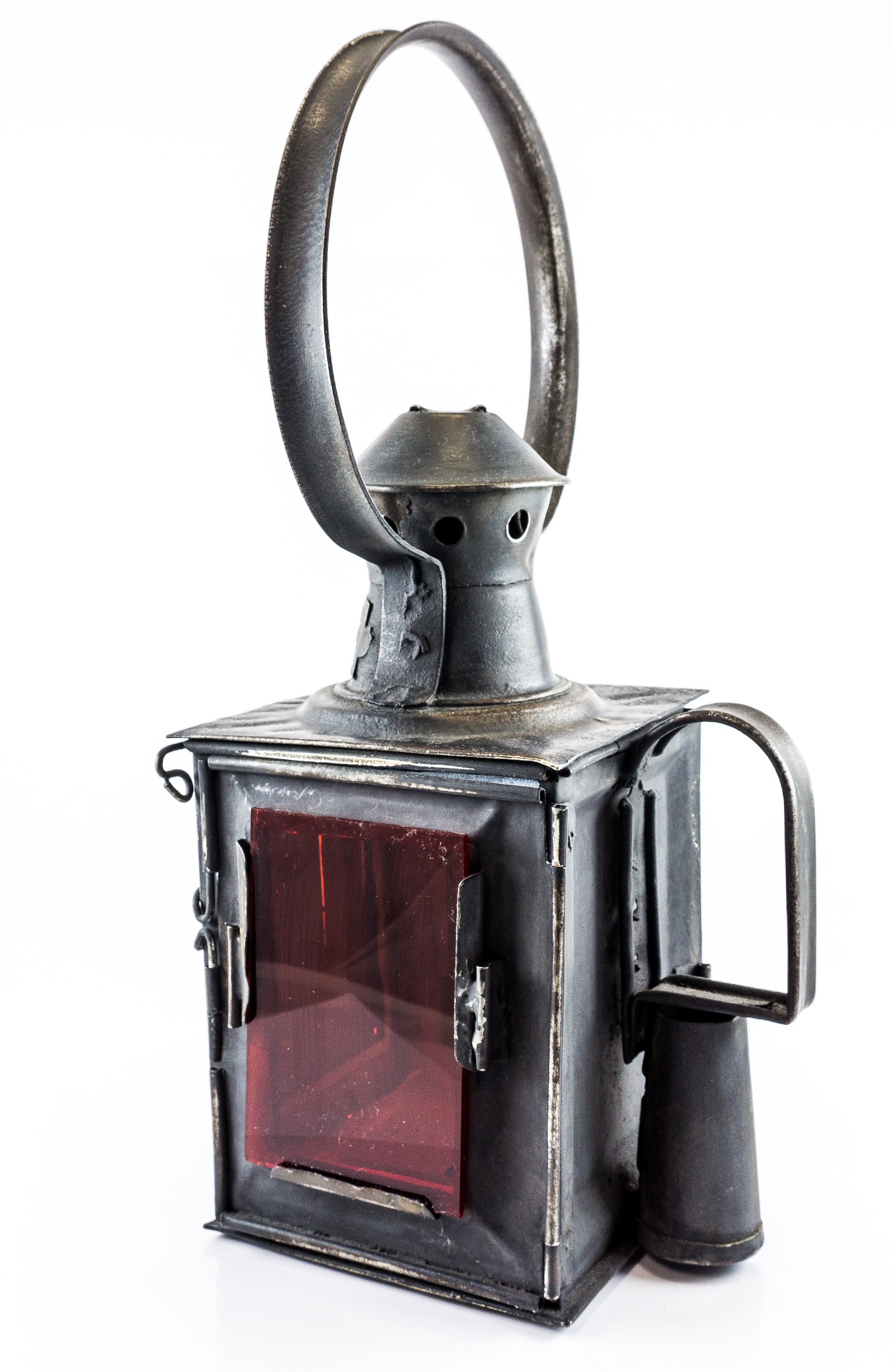 Железнодорожный сигнально-осветительный керосиновый фонарь, экспонат №247